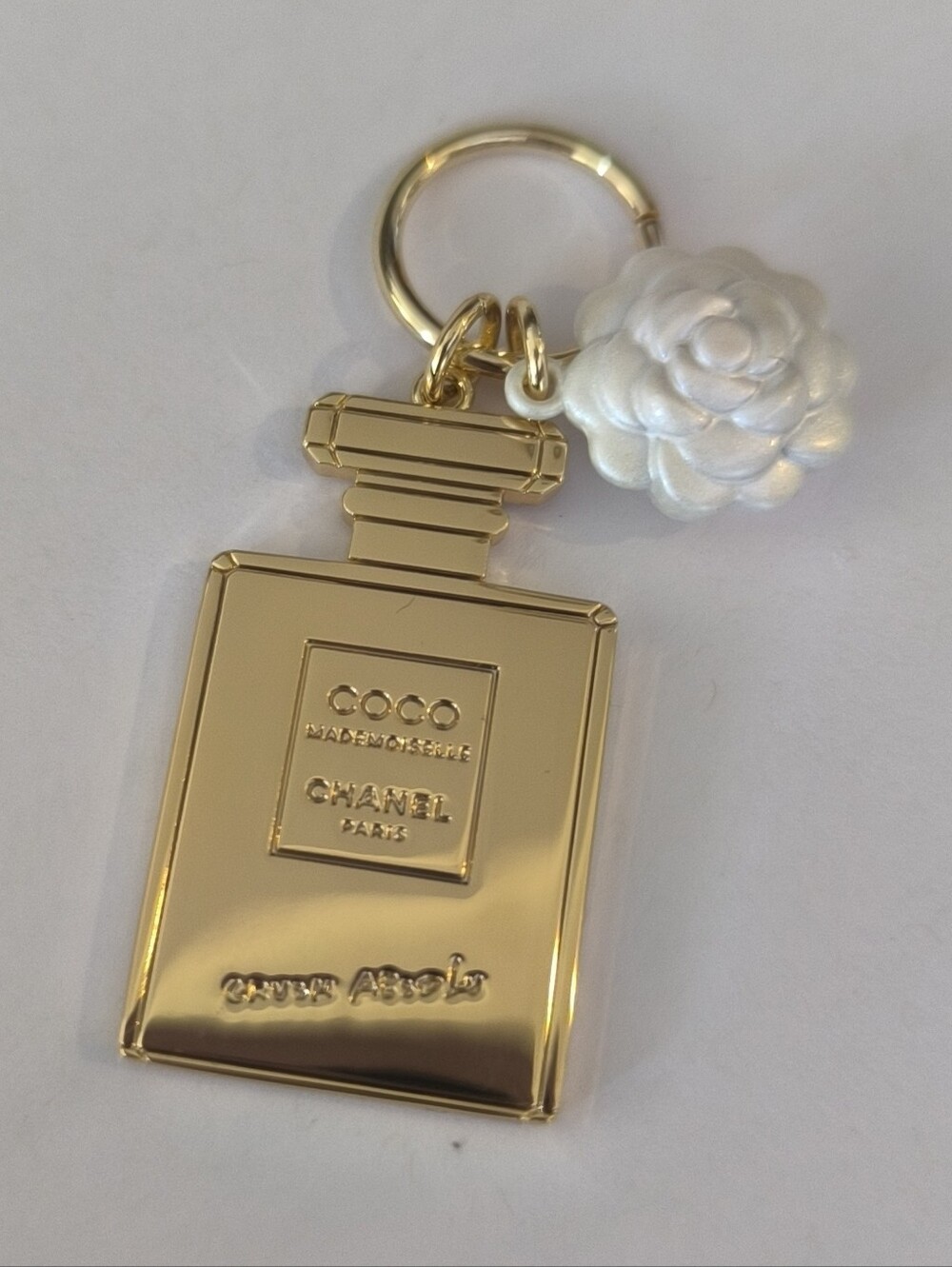 New Chanel Coco Mademoiselle Crush Absolu Perfume Bottle Ceramic Camellia CHARM - Picture 4 of 12